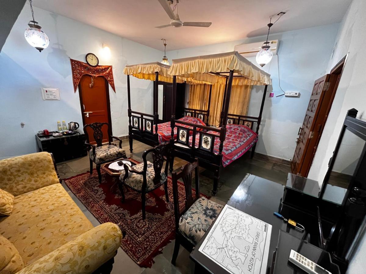 Sharad Baug Homestay Bhudzs Kültér fotó