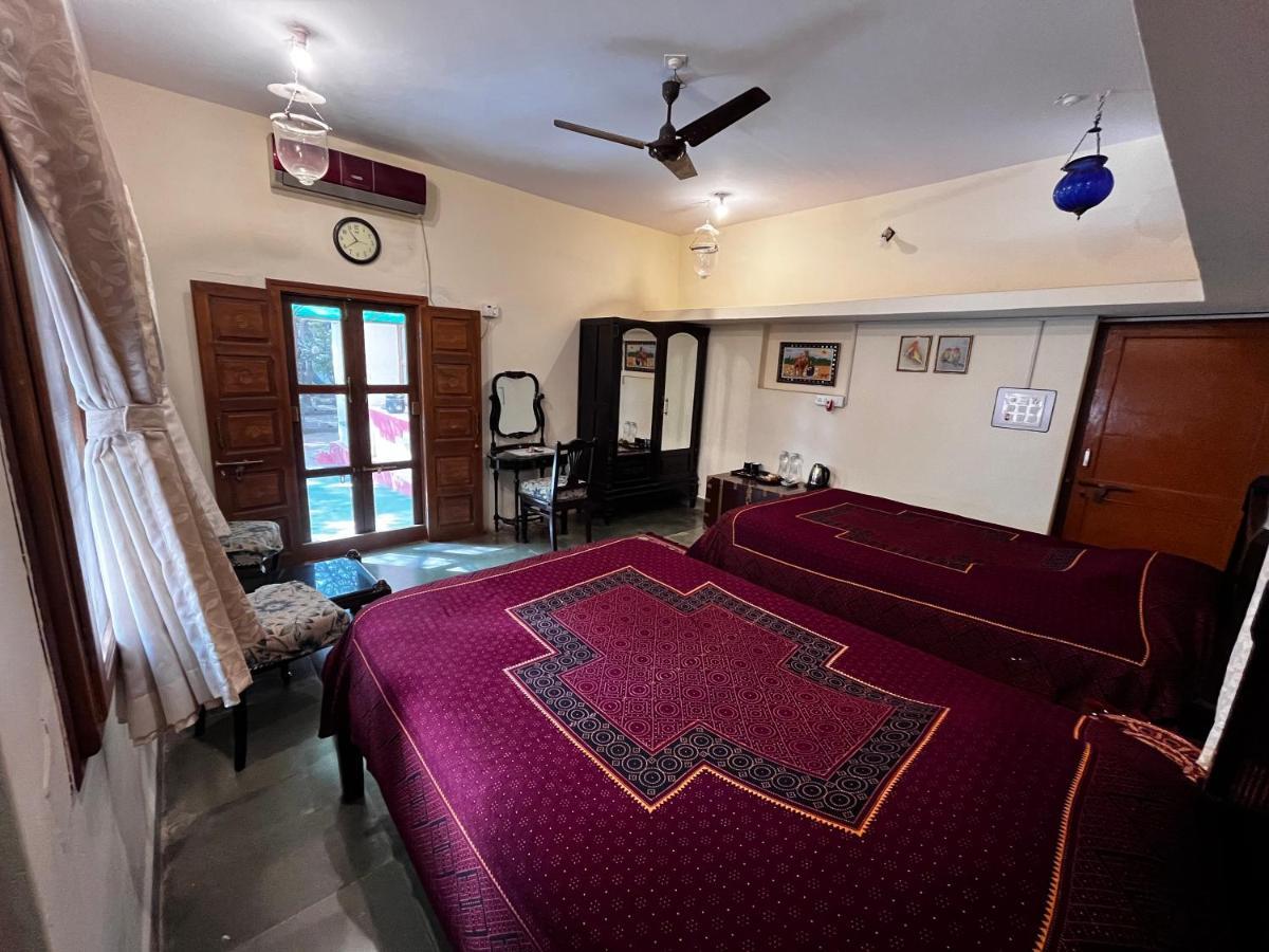 Sharad Baug Homestay Bhudzs Kültér fotó