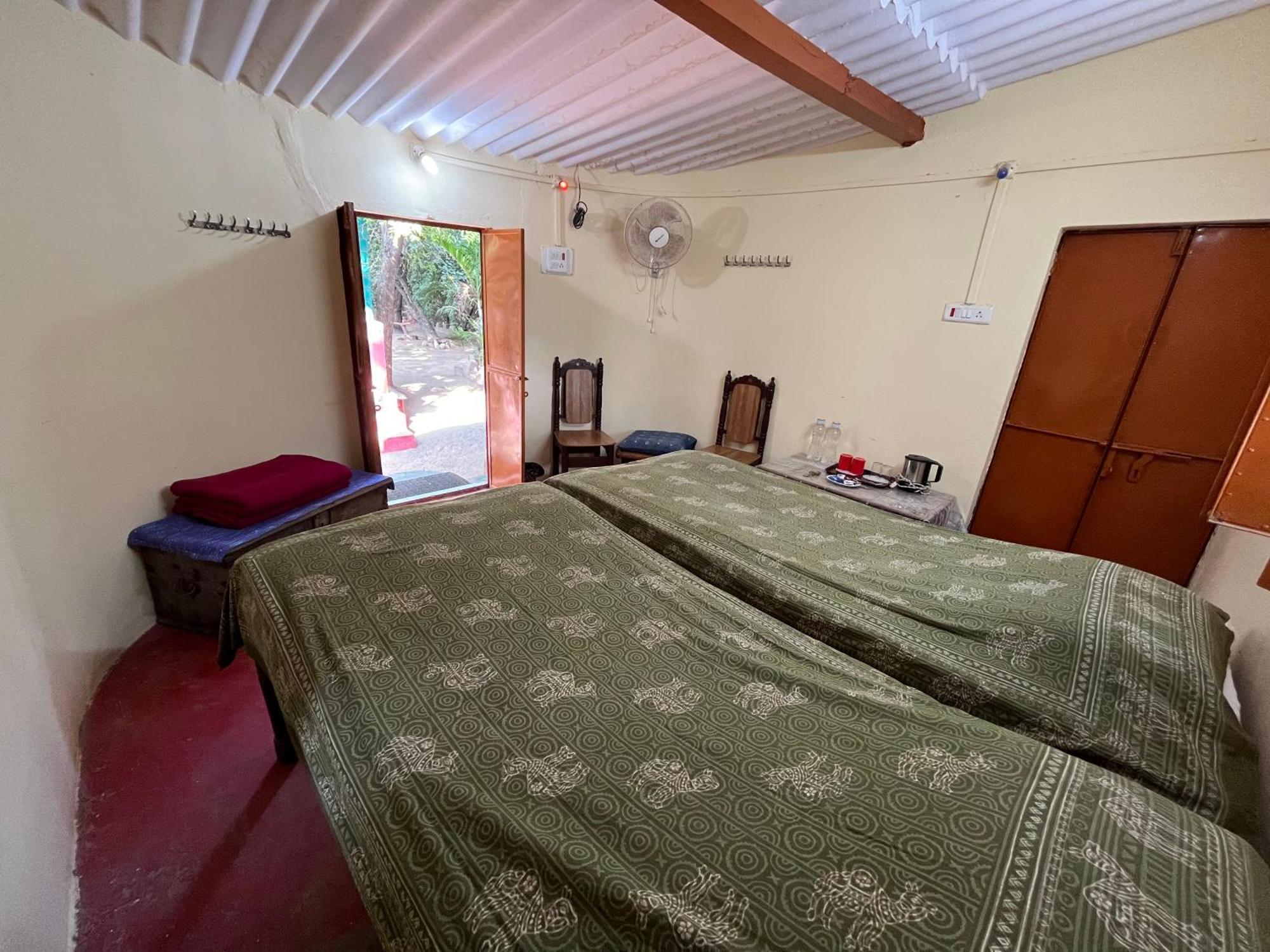 Sharad Baug Homestay Bhudzs Kültér fotó